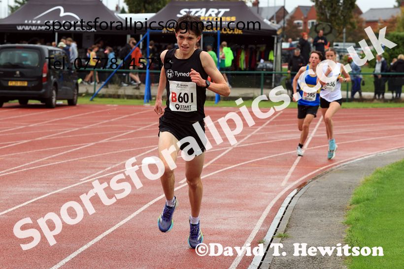 Mens Under-17s 2025 Northern Athletics Autumn Road Relays, Leigh, Lancashire. Photo: David T. Hewitson/Sports for All Pics